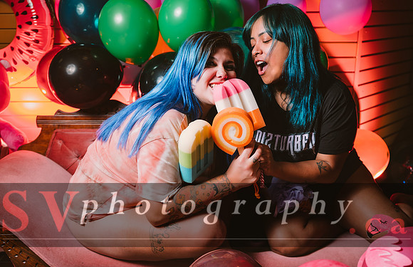 Balloon Girls