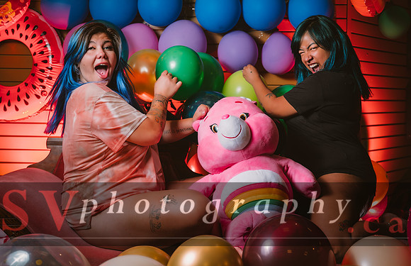 Balloon Girls