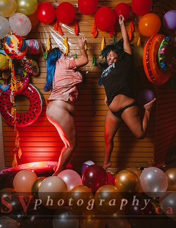 Balloon Girls