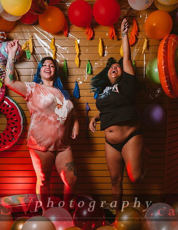 Balloon Girls