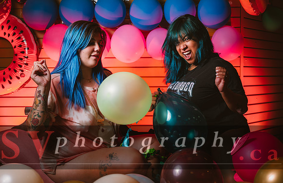 Balloon Girls
