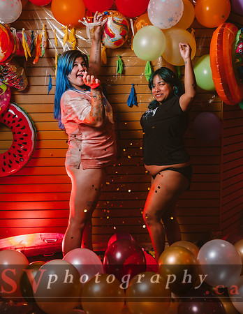 Balloon Girls