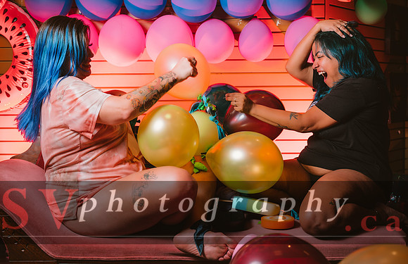 Balloon Girls