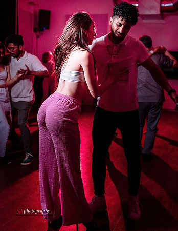 Sensual Sunday with Elena Khamsi