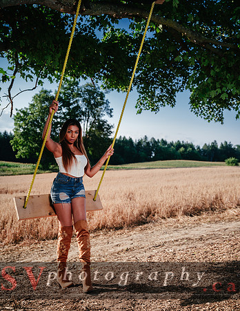 Girls at the Farm