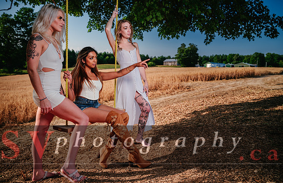 Girls at the Farm