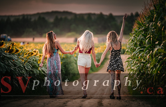 Girls at the Farm