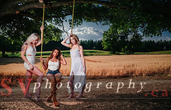 Girls at the Farm