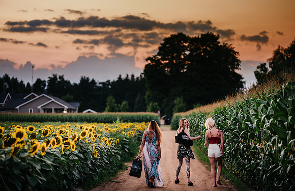 Girls at the Farm