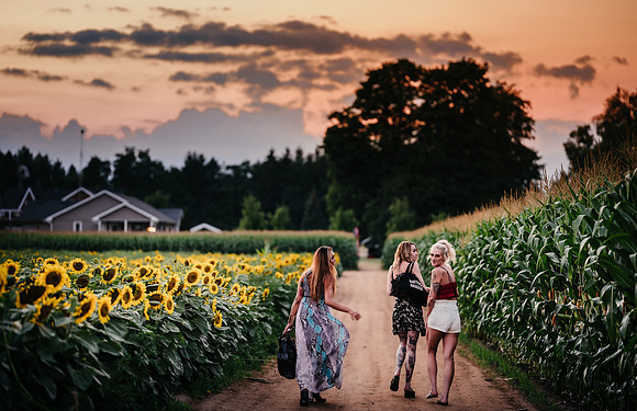 Girls at the Farm