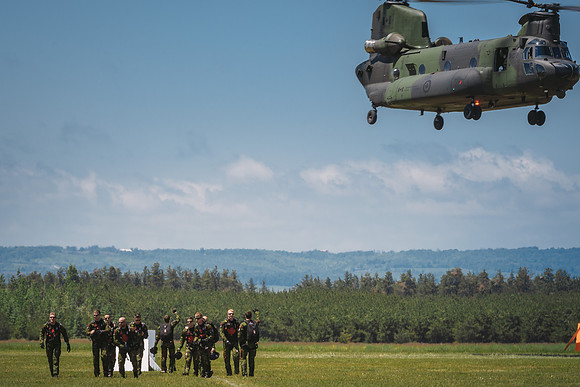 BASE BORDEN CANADIAN ARMED FORCES DAY AND AIR SHOW