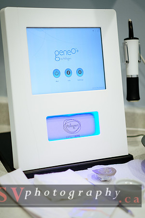 OxyGeneo™ 3-in-1 super facial - Exfoliate, Infuse & Oxygenate