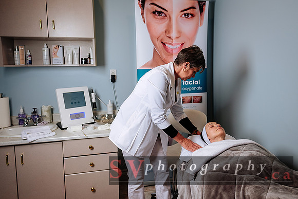 OxyGeneo™ 3-in-1 super facial - Exfoliate, Infuse & Oxygenate
