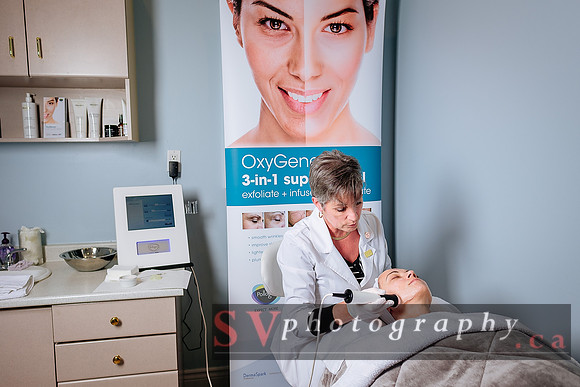 OxyGeneo™ 3-in-1 super facial - Exfoliate, Infuse & Oxygenate