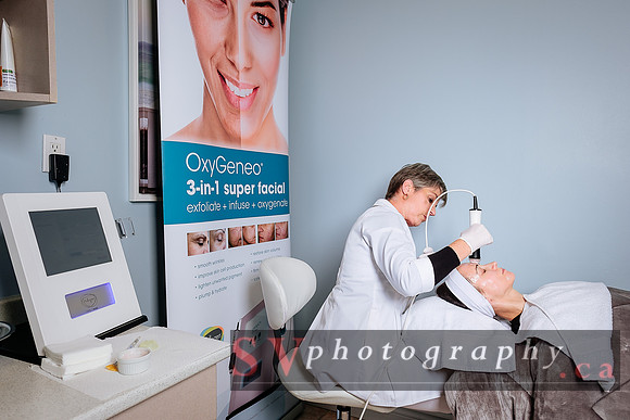 OxyGeneo™ 3-in-1 super facial - Exfoliate, Infuse & Oxygenate