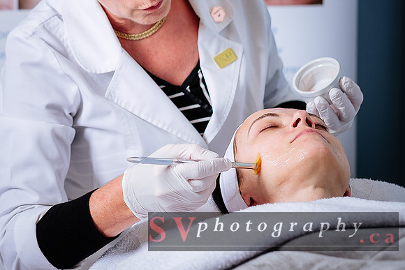 OxyGeneo™ 3-in-1 super facial - Exfoliate, Infuse & Oxygenate