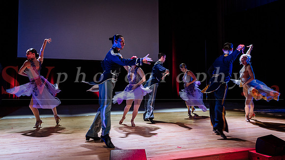 The Shiver Show -  The Magic of Skating and Dance on Stage