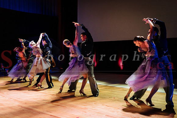 The Shiver Show -  The Magic of Skating and Dance on Stage