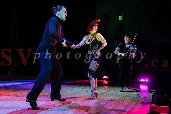 The Shiver Show -  The Magic of Skating and Dance on Stage