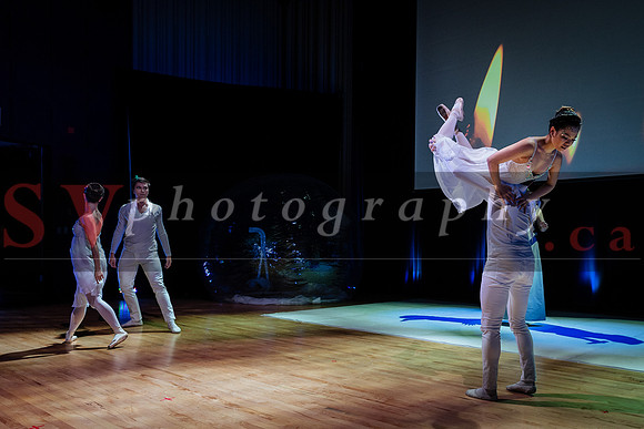 The Shiver Show -  The Magic of Skating and Dance on Stage
