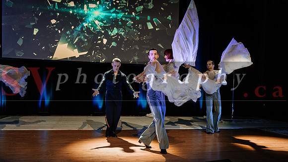 The Shiver Show -  The Magic of Skating and Dance on Stage