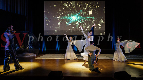 The Shiver Show -  The Magic of Skating and Dance on Stage