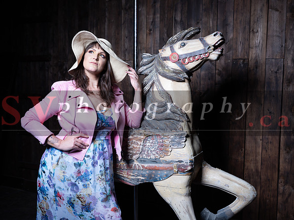 Meg Roe Music Video