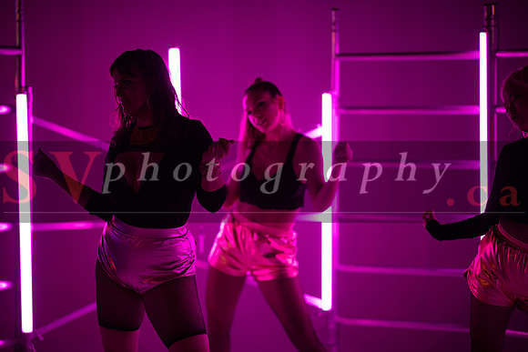 Meg Roe Music Video