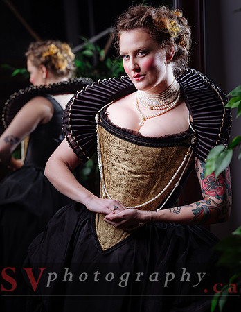Starkers Corsetry - Queen of Hearts