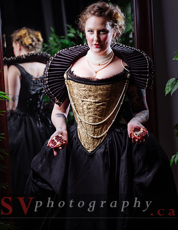 Starkers Corsetry - Queen of Hearts