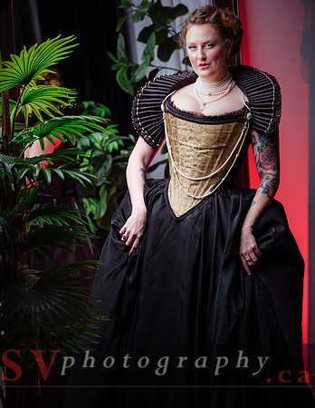 Starkers Corsetry - Queen of Hearts