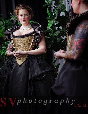 Starkers Corsetry - Queen of Hearts