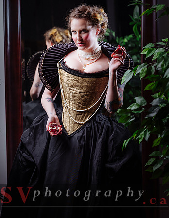 Starkers Corsetry - Queen of Hearts