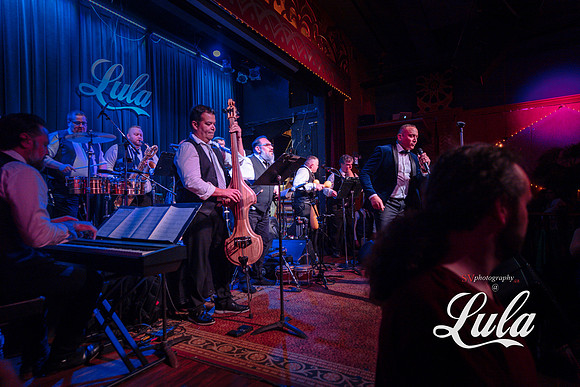 Elegante de la Salsa