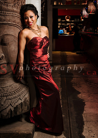 "FASHION GAMES" - Ladies of iFreestyle.