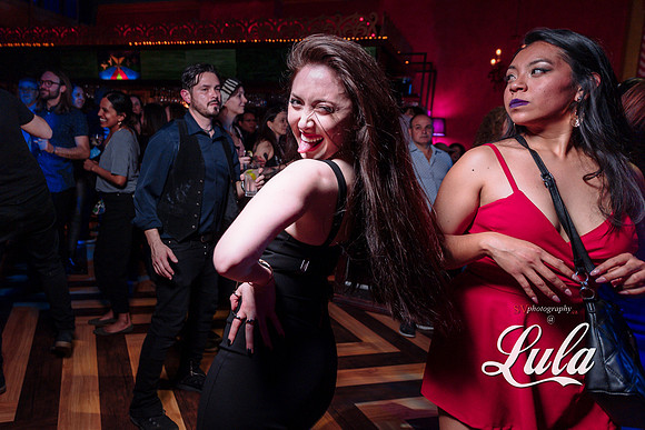 Elegante de la Salsa