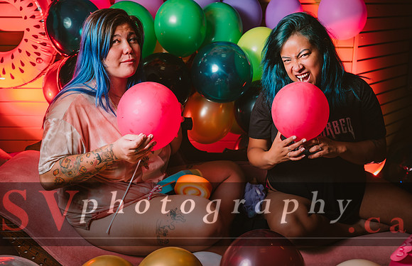 Balloon Girls