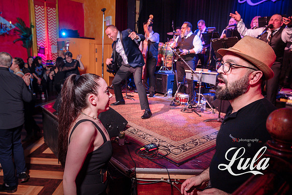 Elegante de la Salsa