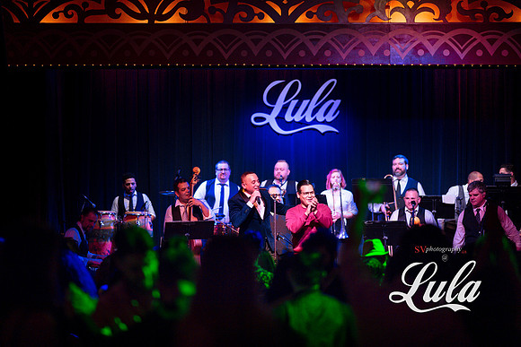 Elegante de la Salsa